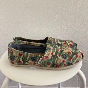 TOMS Classic Slip-on Shoes